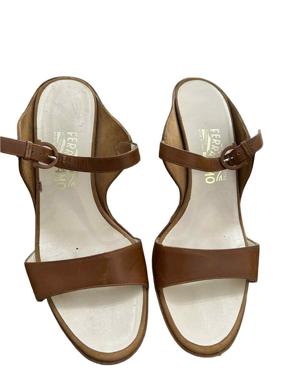 Vintage Ferragamo Womens Heels Sandals Size 9.5B  Saddle Brown Buckle